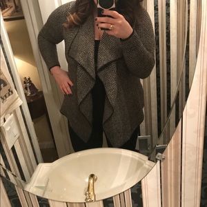 Torrid shawl drape size 0